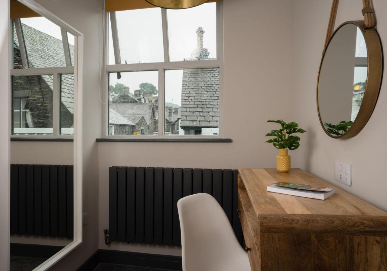Spacious - Contemporary 2Br Apartment - Central Ambleside - Parking Buitenkant foto